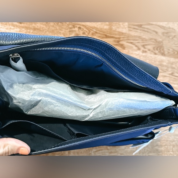 NWT Tory Burch Navy Blue Thea Nylon Messenger Baby Bag - Picture 12 of 16